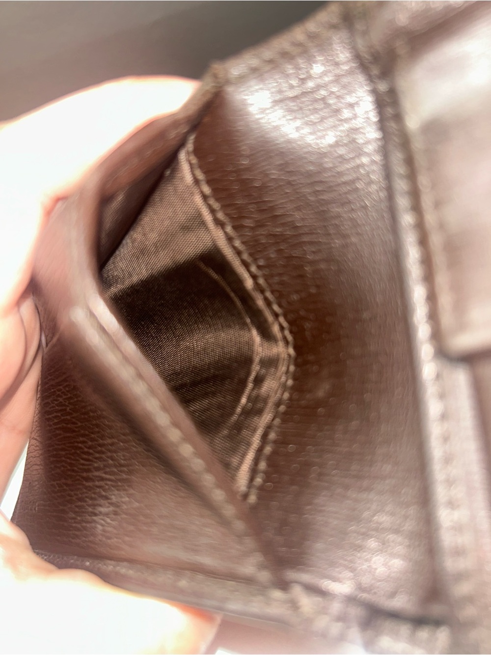 Vintage Gucci Dark Brown Leather G logo Bifold - Picture 5 of 15